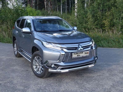 Накладка решётки радиатора 16 мм ТСС для Mitsubishi Pajero Sport 2016-2020
